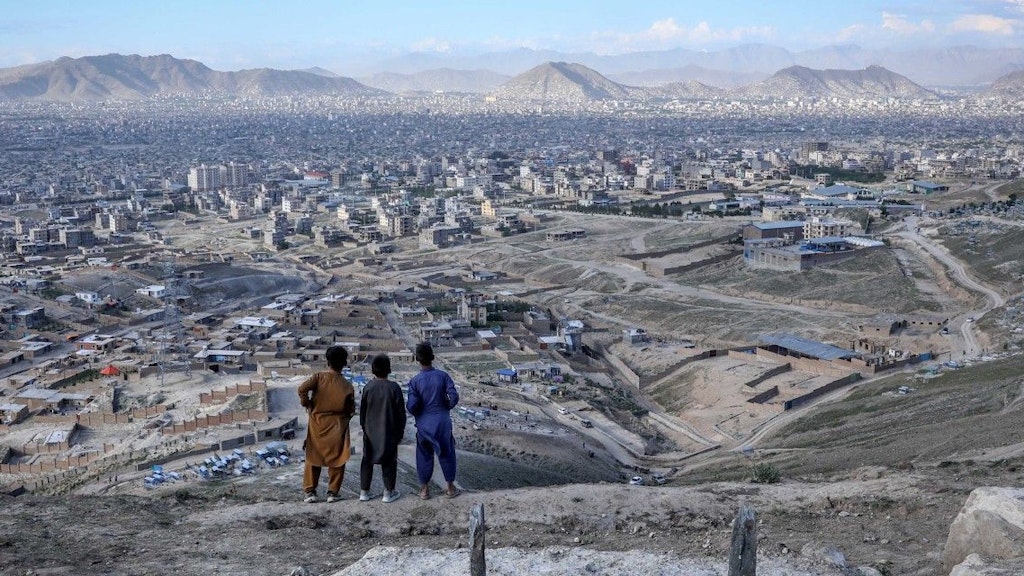 Con il suo impegno a favore dello Stato di diritto, della protezione, della sicurezza alimentare e dell'istruzione di base, la Svizzera crea prospettive per il popolo afghano.