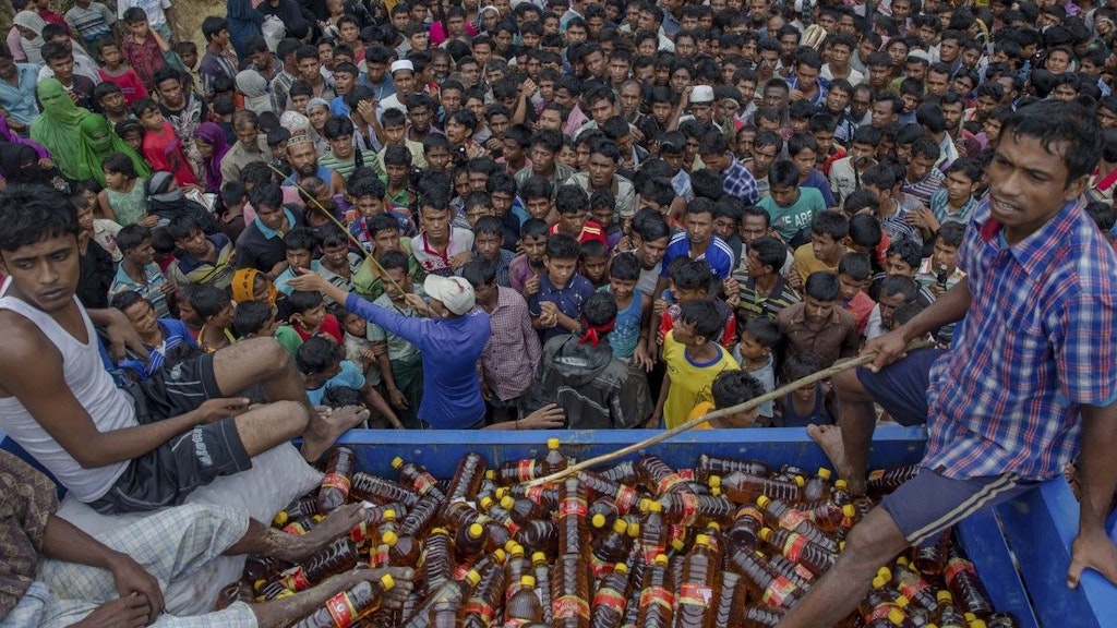 La densité de population pèse sur l’environnement dans le plus grand camp de réfugiés du monde: celui de Kutupalong-Balukhali au Bangladesh.