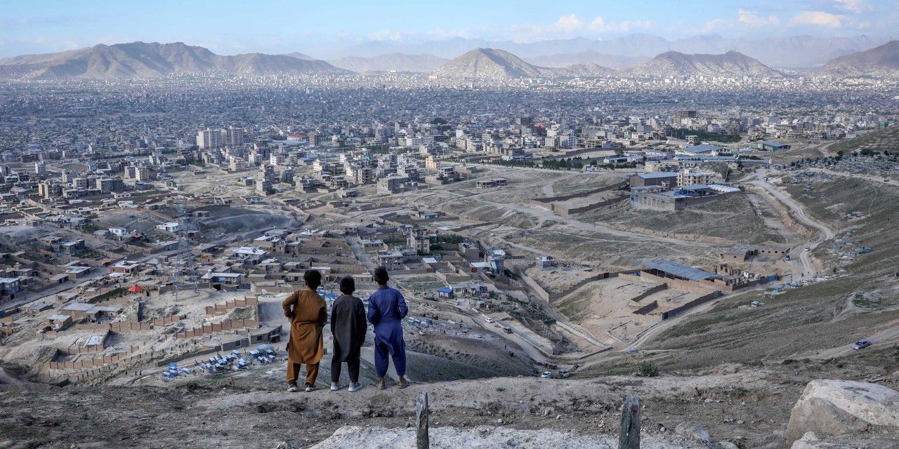 With its commitment to the rule of law, protection, food security and basic education, Switzerland is creating prospects for the people of Afghanistan.
