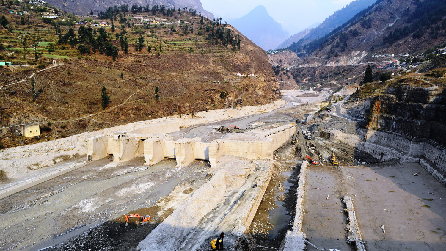 Centrale idroelettrica distrutta da una colata di fango nell'Himalaya indiano, 7 febbraio 2021.